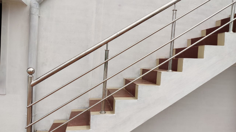 ss staircase